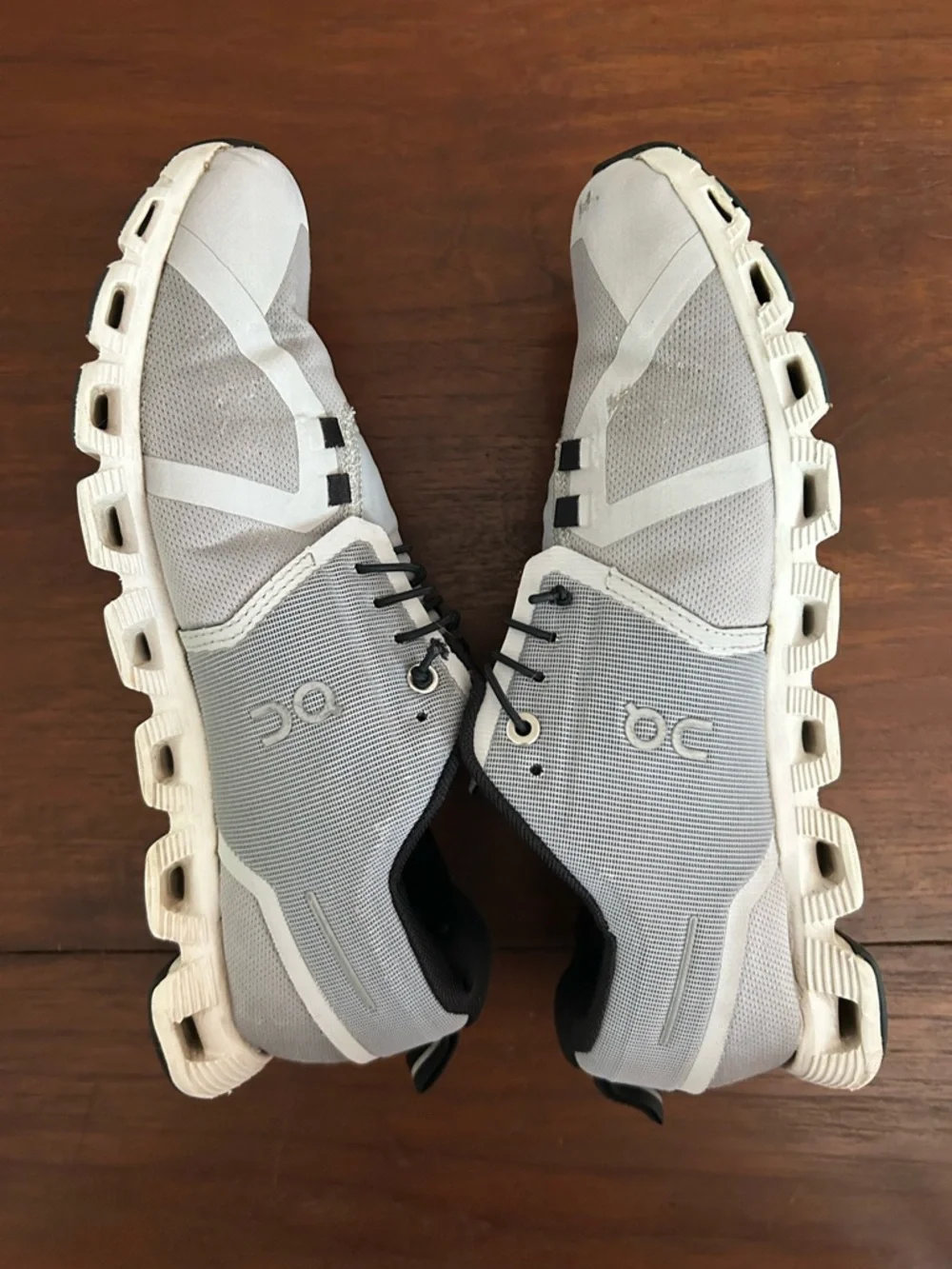 On Running Cloud 5 White waterproof Runner Sneakers Size10 - Picture 9 of 13